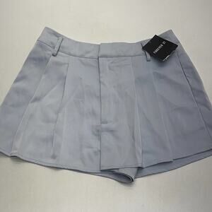 FOREVER 21 Women’s XS Light Blue Pleated Shorts
